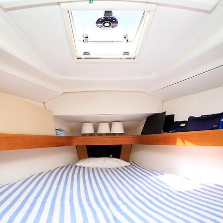 Salis - Jeanneau 39I Hotel ลิสบอน ภายนอก รูปภาพ